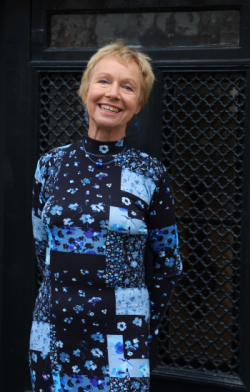 O ljubavi, mržnji i ljudima Sara Lark o romanu „Kao biser u okeanu“