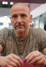 Živi s bolešću, može se! Aleksandar Stanković o knjizi „F32“